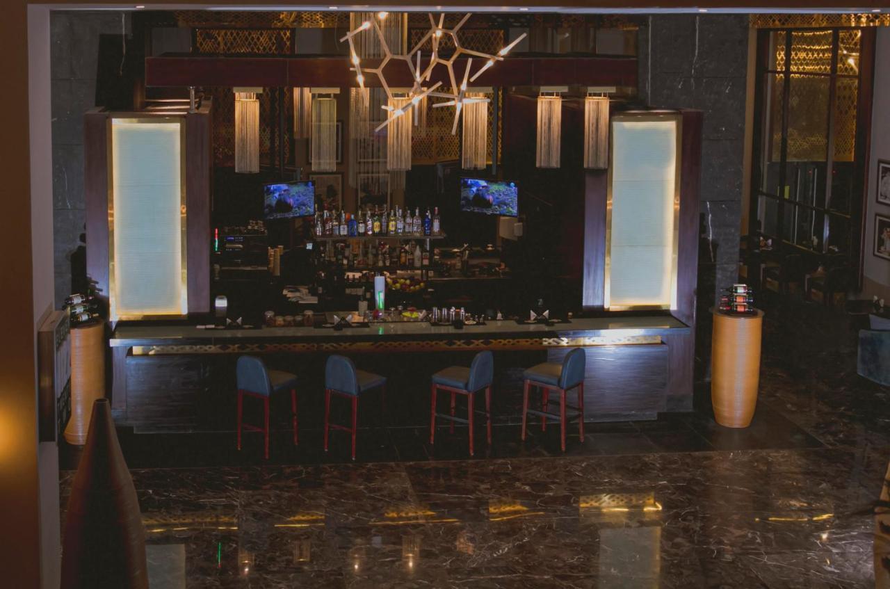 Radisson Blu Hotel, Cairo Heliopolis ภายนอก รูปภาพ