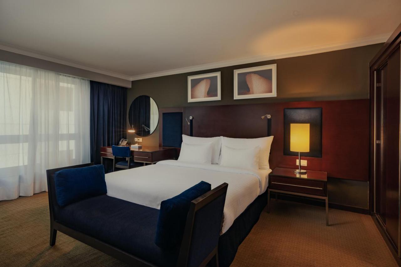 Radisson Blu Hotel, Cairo Heliopolis ภายนอก รูปภาพ