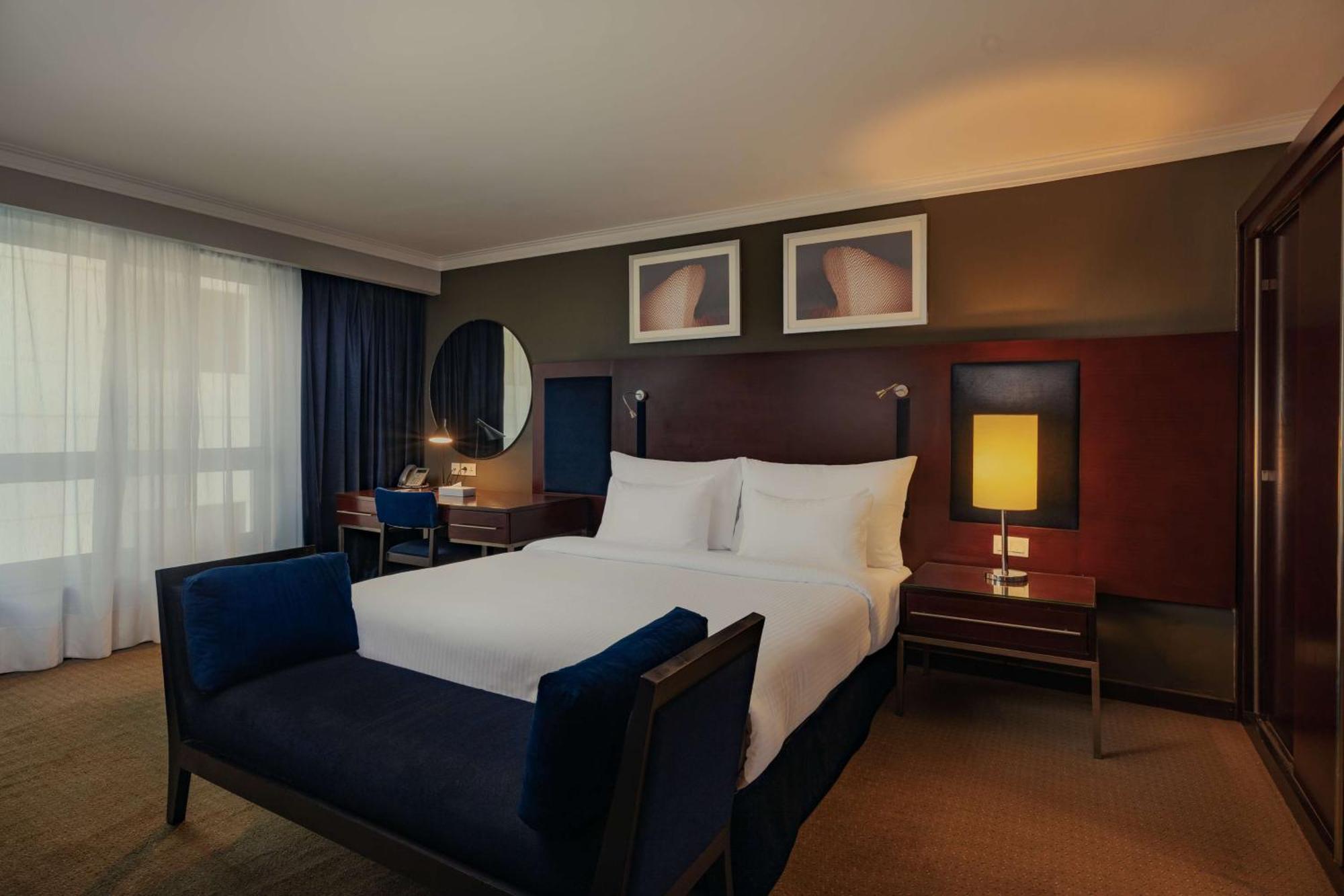 Radisson Blu Hotel, Cairo Heliopolis ภายนอก รูปภาพ