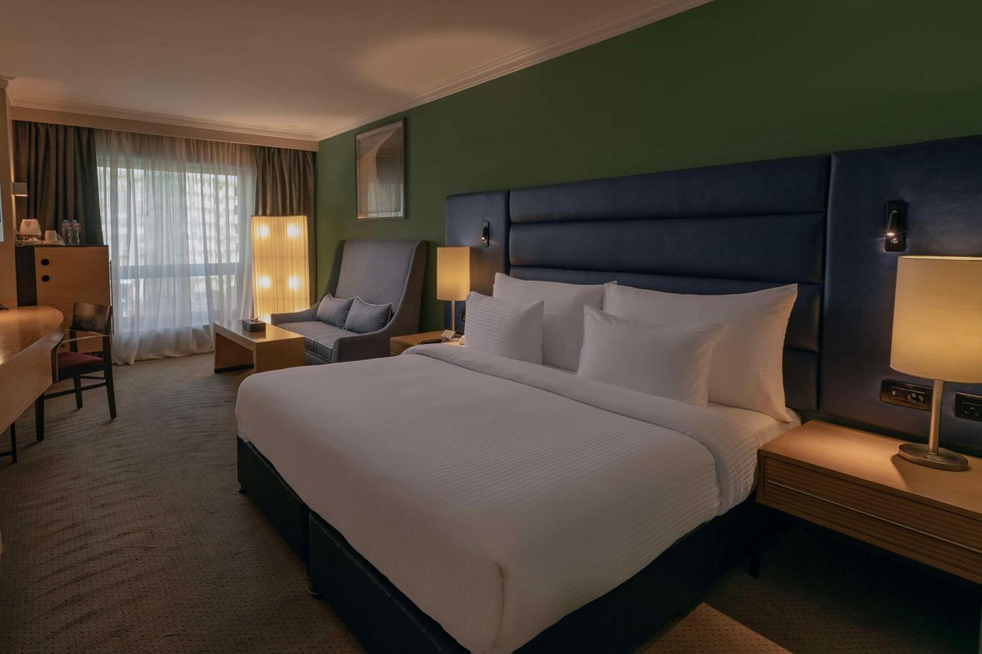 Radisson Blu Hotel, Cairo Heliopolis ภายนอก รูปภาพ