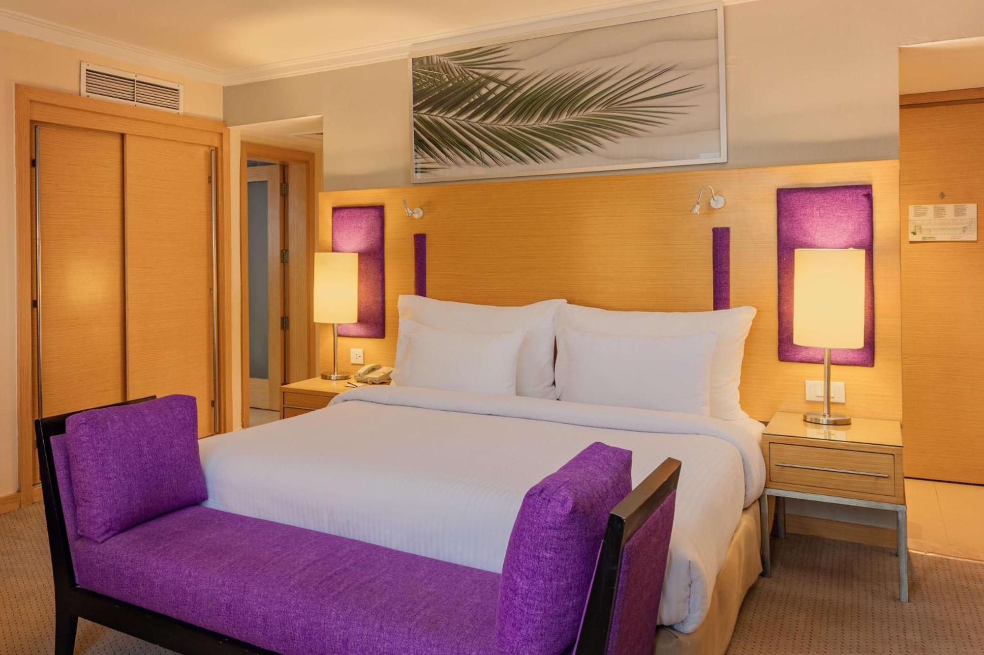 Radisson Blu Hotel, Cairo Heliopolis ภายนอก รูปภาพ
