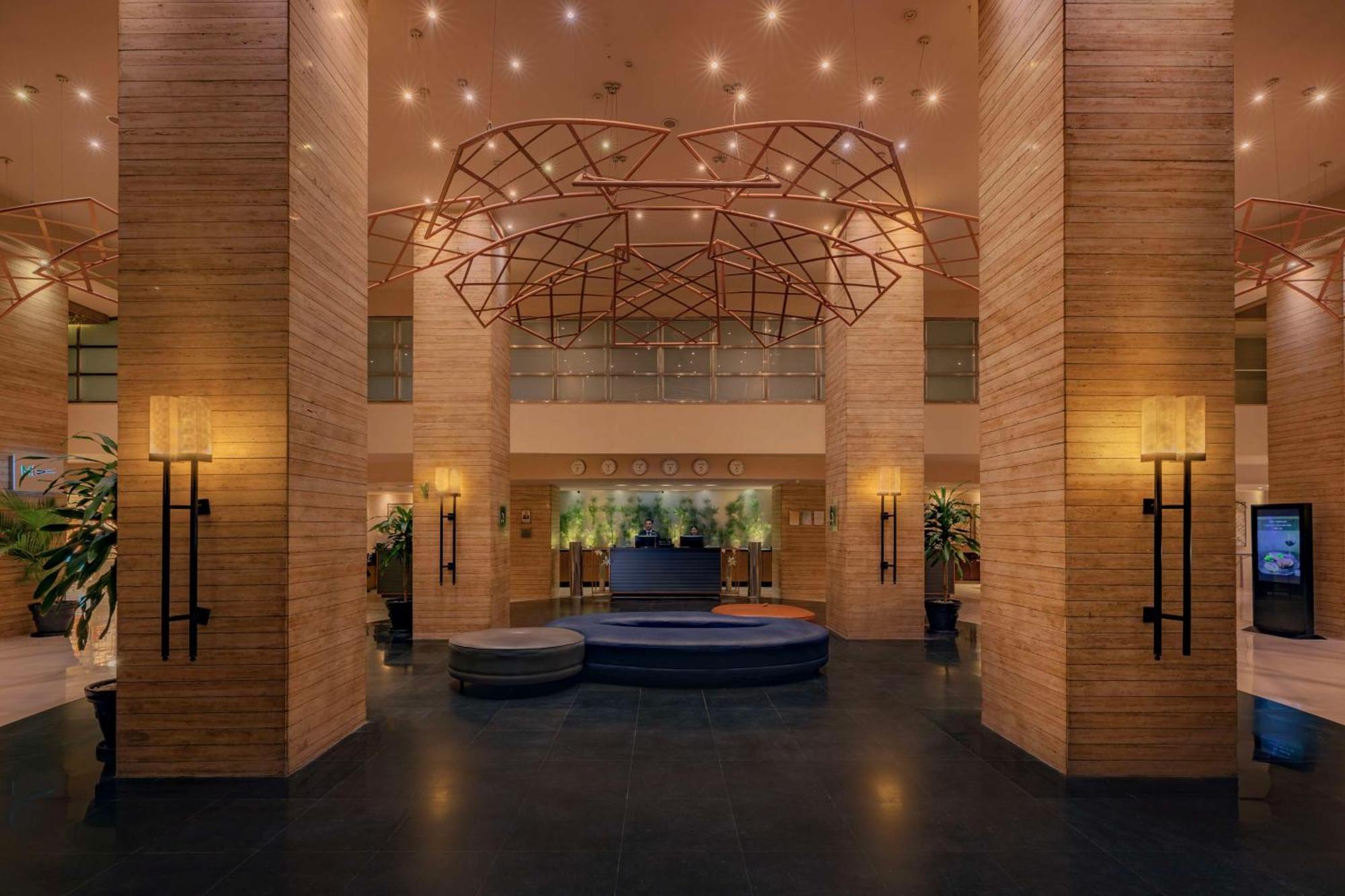 Radisson Blu Hotel, Cairo Heliopolis ภายนอก รูปภาพ