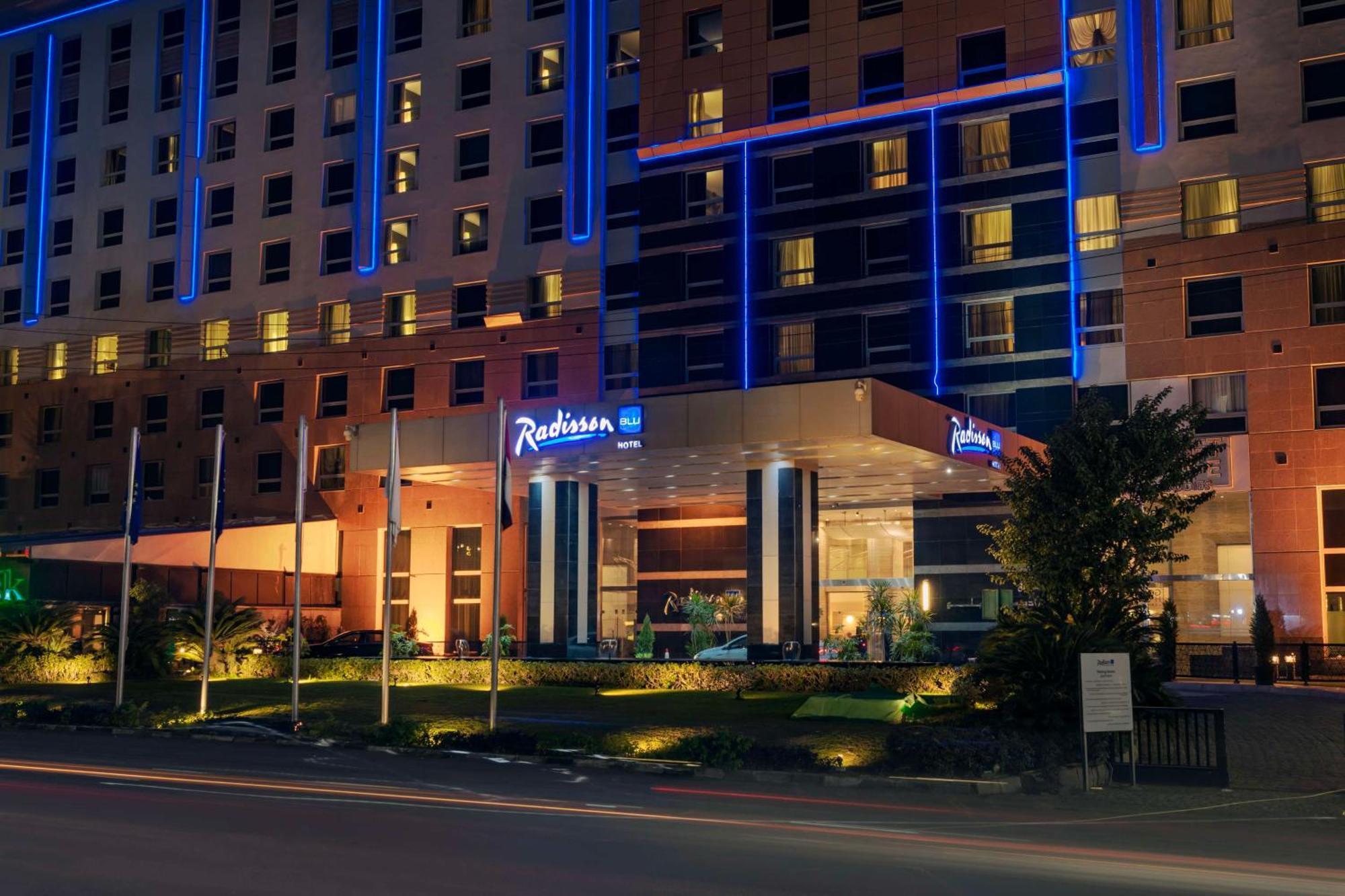 Radisson Blu Hotel, Cairo Heliopolis ภายนอก รูปภาพ